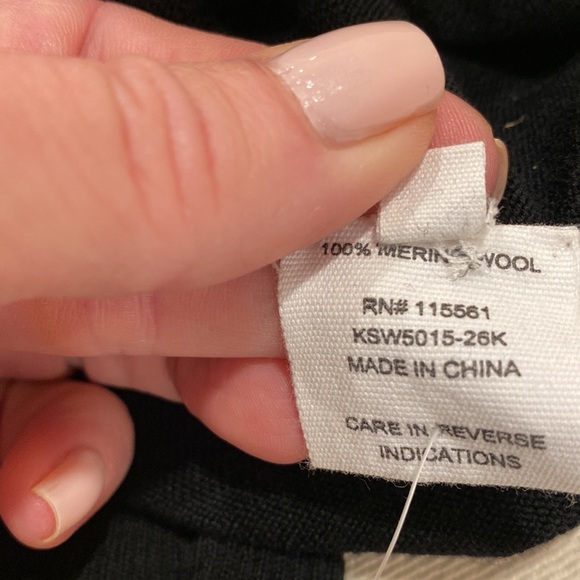 NWT.  Scoop Black 100% Merino Wool V Neck Sweater Dress Puff Sleeves - Picture 14 of 16